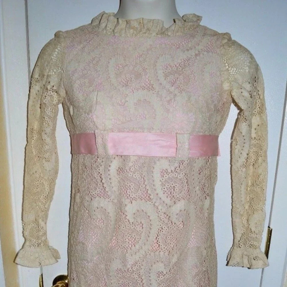 1950s Empire Waist Nehru Collar Dress Lace